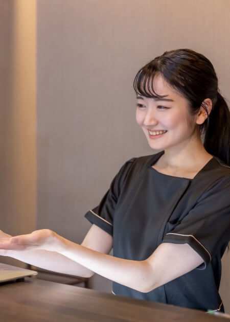 痛みを最小限まで抑えた施術を行うイメージ写真